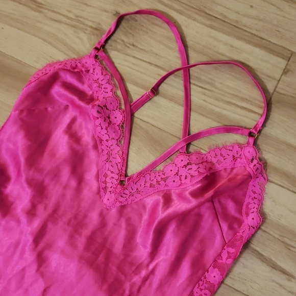 3/$20 Victoria's Secret Lingerie Pink Small - Picture 2 of 5